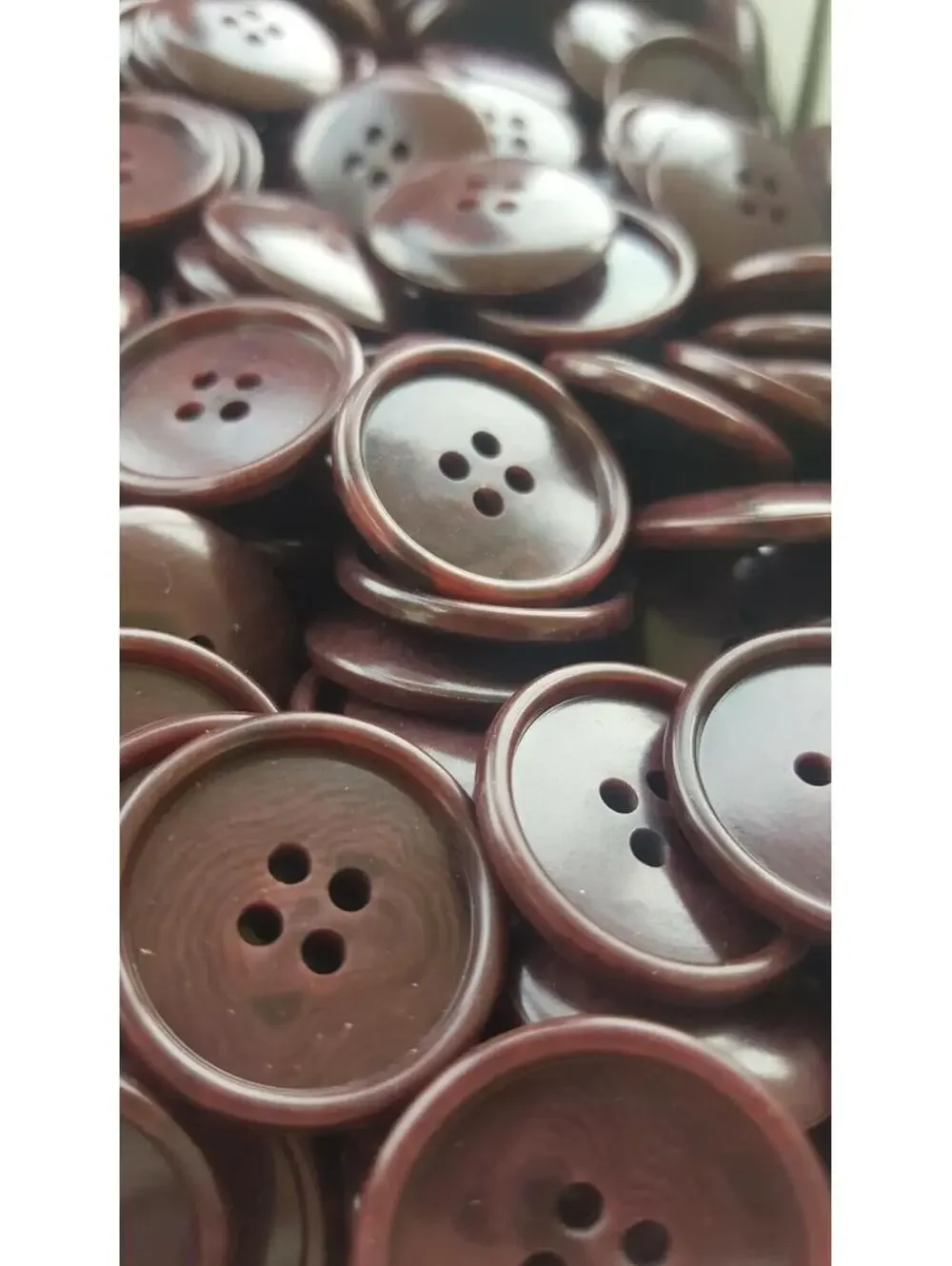 Plum Beauty (lg), 4 Hole Sewing/Crafts Buttons 20mm - 24 Pieces (082)
